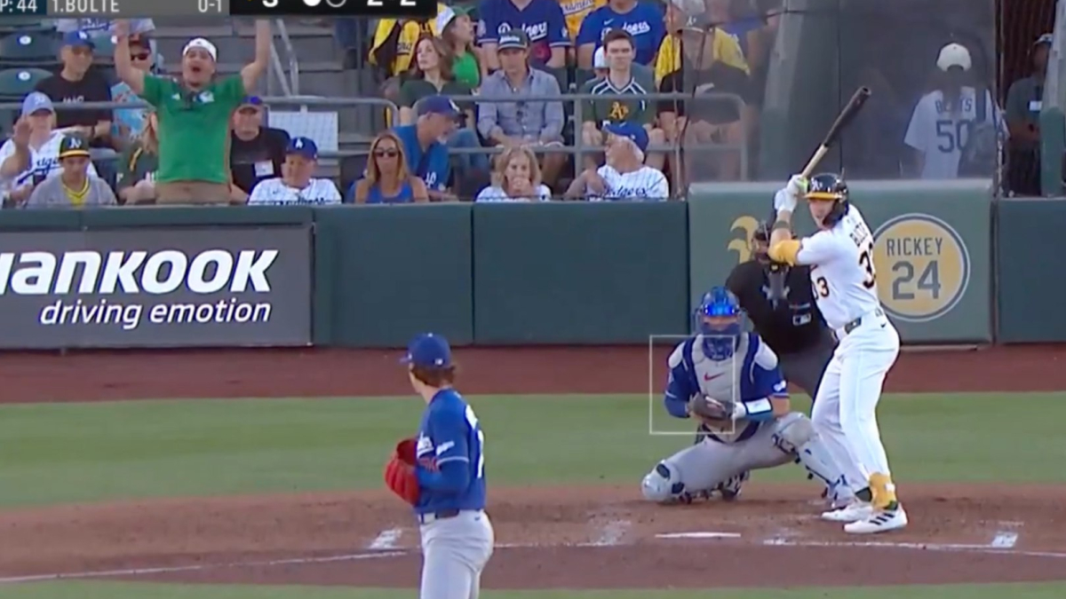 Hincha de México grita "¡Gol!" en pleno juego de los Dodgers y desconcierta a todo el estadio