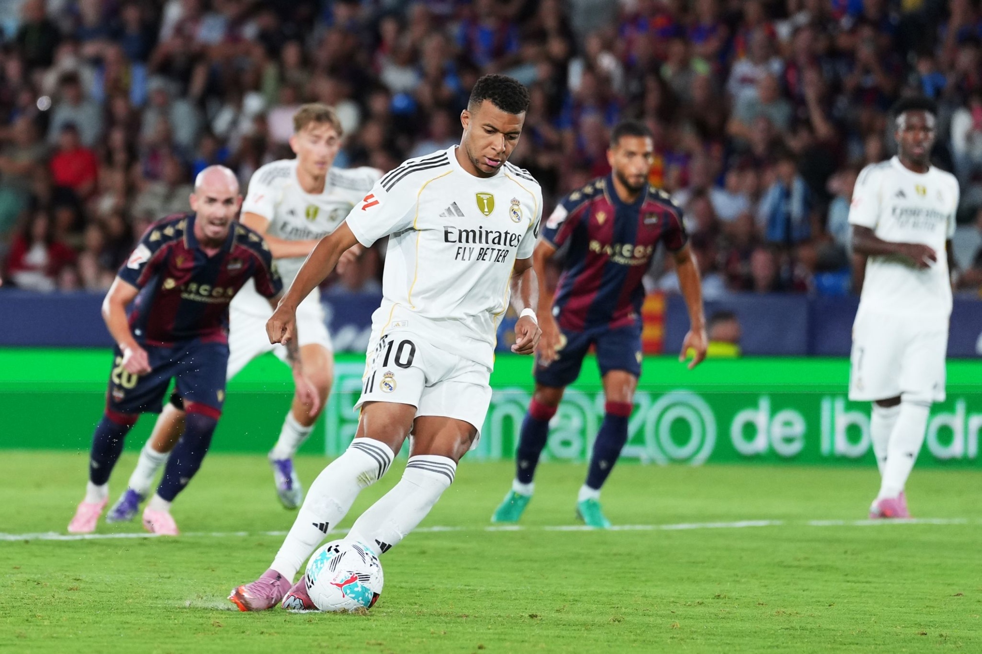 Real Madrid vs Levante en vivo: A qué hora es y dónde ver LaLiga en ...