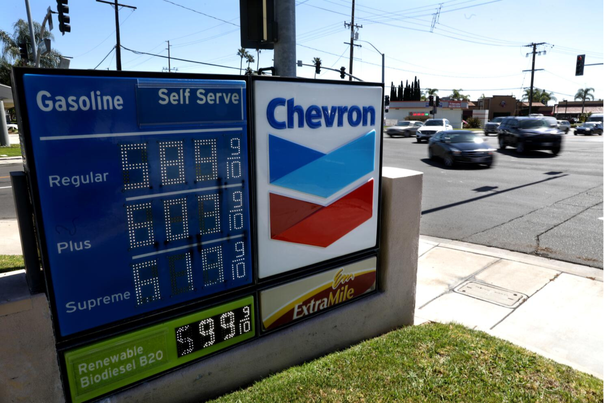 Precios de la gasolina en California subirán el 1 de julio: ¿De cuánto ...